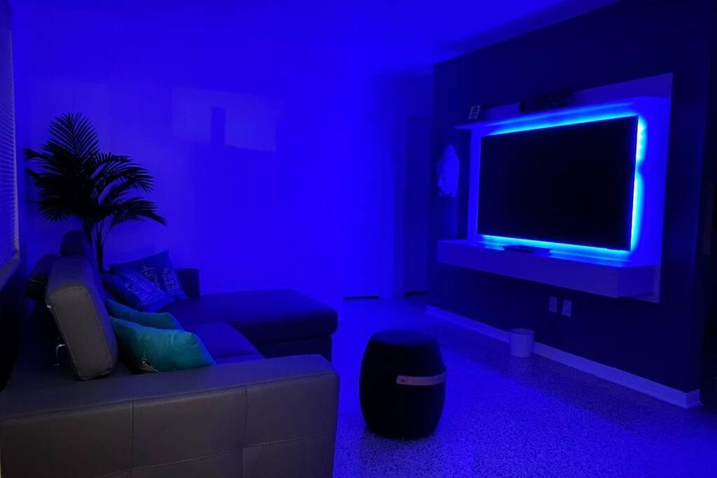 Stayover In Miami Home 2Br - 1Bth - Free Parking 外观 照片