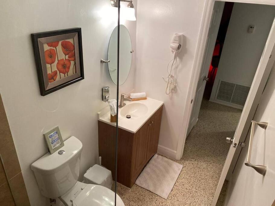 Stayover In Miami Home 2Br - 1Bth - Free Parking 外观 照片